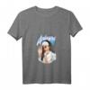 HapKitten T-Shirt mit Airbrush Bandana-Design, V-Ausschnitt, offiziell lizenziert, leichtes und klassisch geschnittenes Shirt