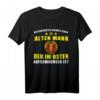 Unterschätze niemals einen alten Mann aus der DDR T-Shirt – Humorvolles Ostdeutschland Geschenk für Stolze Ossis mit Witz