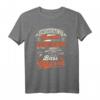 Unterschatze Niemals Einen Alten Mann Mit Einer Bass Gitarre T-Shirt - Lustiges Geschenk für Bass-Gitarristen und Musikfans zu jedem Anlass