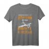 Alter Mann Mit Modellflugzeug Rentner Modellflug T-Shirt - Lustiges Geschenk für pensionierte Modellflieger und Hobbybauer