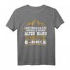 Herren T-Shirt E-Bike Fahrrad E-Bike Elektrofahrrad mit Spruch – Lustiges Geschenk für Radfahrer & Biker, perfekt für E-Bike Enthusiasten