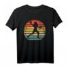 Retro American Football Spieler - Vintage Football T-Shirt, ideales Geschenk für Trainer und Fans zu Geburtstagen & Weihnachten