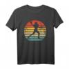 Retro American Football Spieler - Vintage Football T-Shirt, ideales Geschenk für Trainer und Fans zu Geburtstagen & Weihnachten