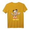 Weihnachten Mickey Mouse Merry Christmas Gold T-Shirt – Festliches Disney Fan T-Shirt für Disney-Liebhaber und Sammler