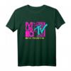 HapKitten Logo T-Shirt mit gestapelten Buchstaben - Nostalgisches TV- und Musik-Design für den besonderen Tag