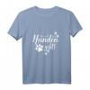 Die mit den Hunden geht Spruch Hund Gassi Pfote - Lustiges T-Shirt als Geschenk für Hundebesitzer & Gassi-Geher, perfekt zum Geburtstag