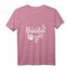 Die mit den Hunden geht Spruch Hund Gassi Pfote - Lustiges T-Shirt als Geschenk für Hundebesitzer & Gassi-Geher, perfekt zum Geburtstag