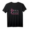Die tut nix Die will nur Wein trinken T-Shirt – Lustiges Rotwein Geschenk für Weinliebhaberinnen und Fans