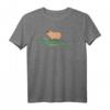 Lustiges Capybara, das auf einem Krokodil reitet T-Shirt - Humorvolles Tiermotiv, klassisch geschnitten mit doppeltem Saum