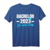 Bachelor 2023 ich habe die Prüfung bestanden T-Shirt – Originelles Abschluss-Shirt für Absolventen und Fans