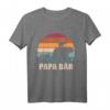 Papa Bär 2 Kinder Vatertag T-Shirt – Doppelt genähter Papa von zwei Kindern, klassisch geschnitten