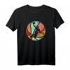 Retro Basketball Spieler Dunk Silhouette T-Shirt – Klassisch geschnitten, ideal für Basketballfans und Retro-Design Liebhaber