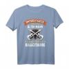 Bassist Geschenk mit Spruch – Unterschätze niemals einen alten Mann mit Bassgitarre T-Shirt für Musiker, Bandkollegen und Gig-Performances
