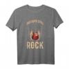 Alte Männer rocken immer noch Bass Gitarre T-Shirt – Perfektes Geschenk für Bassgitarristen, Musiker und Musikliebhaber zu Weihnachten & Geburtstag