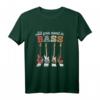 All you need is Bass Langarmshirt mit berühmtem Zebrastreifen – Vintage Design für Bassisten & Musikliebhaber