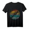 Rock Musiker Geschenk Retro Bass Gitarre T-Shirt - Perfekte Geschenkidee für Bassisten, Musiker & Musikliebhaber zu Weihnachten oder Geburtstag