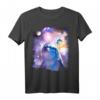 Galaxy Dolphin - Delfine im Weltraum T-Shirt mit klassischem Schnitt und doppeltem Saum für Meeres- und Weltraumfans