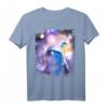 Galaxy Dolphin - Delfine im Weltraum T-Shirt mit klassischem Schnitt und doppeltem Saum für Meeres- und Weltraumfans