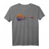 Guitar Lake Reflections Musik- und Guitar T-Shirt – Friedliches Landschaftsdesign für Musiker, Gitarristen & Naturliebhaber
