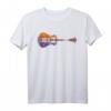 Guitar Lake Reflections Musik- und Guitar T-Shirt – Friedliches Landschaftsdesign für Musiker, Gitarristen & Naturliebhaber
