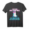 Geh Mir Aus Dem Weg Du Unnötiger Sozialkontakt! Lustiges Einhorn Fun T-Shirt mit Mittelfinger – Trendiges Humor-Shirt für Social Distancing