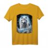 Ein einsamer Wolf auf schneebedecktem Hügel - Fantasie Kunst Design T-Shirt für Wolf Liebhaber & Naturliebhaber