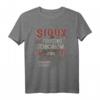 Sioux Fighting Terrorism Since 1492 Native American T-Shirt – Historisches Vintage-Shirt als Geschenk für Geschichts- und Kulturbegeisterte