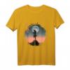 Futuristischer Geister Samurai T-Shirt - Japanische Cyberpunk Streetwear für Anime- und Samurai-Fans mit Mond und Katana Design