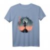 Futuristischer Geister Samurai T-Shirt - Japanische Cyberpunk Streetwear für Anime- und Samurai-Fans mit Mond und Katana Design