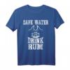 Rum Drinker Save Water Drink Rum Schatzjäger T-Shirt - Humorvolles Geschenk für Piraten, Schatzjäger & Rum-Fans