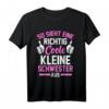 So sieht eine richtig coole Kleine Schwester aus T-Shirt – Lustiges Geschenk für Geschwister, große Schwestern & kleine Brüder