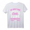So sieht eine richtig coole Kleine Schwester aus T-Shirt – Lustiges Geschenk für Geschwister, große Schwestern & kleine Brüder