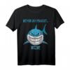 Bevor du Fragst NEIN lustiges Hai Shark Design T-Shirt – Perfekt für Menschen, die sozialen Kontakt meiden