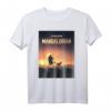 Star Wars The Mandalorian Disney+ Series Poster T-Shirt - Offizielles Star Wars Merchandise für Fans und Sammler