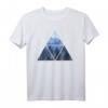 Wald Natur Triangle Minimalismus T-Shirt – Stylisches Geometrie-Design mit Tannen für Naturliebhaber