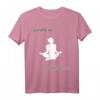 Breath in, Breath out Meditieren T-Shirt – Entspannungsdesign für Yoga Fans, Achtsamkeit & Good Vibes als Geschenk zu Weihnachten & Geburtstag
