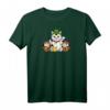 Japanisch Daruma Doll & Maneki Neko Katze im St. Patrick's Hat Raglan - Kulturelles Glückssymbol für Japan-Fans und St. Patrick's Day