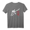 Shaolin Kämpfer mit chinesischer Hellebarde & Kungfu Schrift T-Shirt - Klassisch geschnitten, doppelt genähter Saum