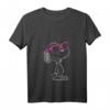 HapKitten Snoopy Heart Shades T-Shirt mit V-Ausschnitt – Lizenziertes Cartoon-Design, langlebiger Digitaldruck
