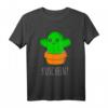 Lustiges Kaktus Kuscheltier T-Shirt - Humorvolles Design für Pflanzen- und Sukkulentenliebhaber, ideal als Geschenk für Familie und Freunde