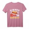 All We Need Is Love And Currywurst - Deutsches Currywurst T-Shirt für Street Food Fans & Humorliebhaber