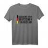 Gesucht Vom Deutschen Finanzamt T-Shirt - Humorvolles, Klassisch Geschnittenes T-Shirt als Geschenk für Steuerzahler