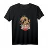 Anime Ramen Japanisches Essen Drache T-Shirt – Klassisch geschnitten, hochwertiges Anime Fan Shirt