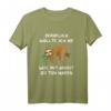 Faultier Geschenk Sloth Büro Arbeitskollege Langschläfer T-Shirt – Humorvolles Schlaf- und Faulheitsshirt für Büro und Freizeit
