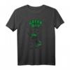 HapKitten T-Shirt mit Korbtasche und Doodle Design - Klassisch geschnitten, hochwertig & perfekt als Geburtstagsgeschenk