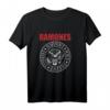 HapKitten Rock Band Langarmshirt mit rotem Siegeldesign – Vintage Musik Merchandise für Herren, Damen und Kinder
