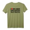Ich liebe meine heiße Freundin - Lustiges Partner-T-Shirt mit Spruch für Valentinstag, Geburtstag & Weihnachten