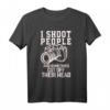 Lustiges Fotografen T-Shirt mit Aufschrift 'I Shoot People' – Perfektes Geschenk für Fotografen, Hobbyfotografen & Fotografie-Enthusiasten
