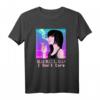 Japanese Vaporwave Aesthetic Sad Face Anime Girl T-Shirt mit Glitch Effekt - Edgy Streetwear für Kawaii, Goth & Emo Fans