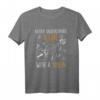 Unterschätze nicht ein Mädchen mit einer Geige Sweatshirt - Perfekte Geschenkidee für Musiker, Violinisten und Geigenliebhaber zum Geburtstag oder Konzert